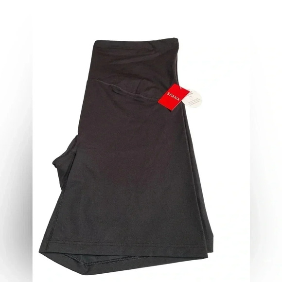 ⭐️ Pair of SPANX ⭐️ - Picture 4 of 6